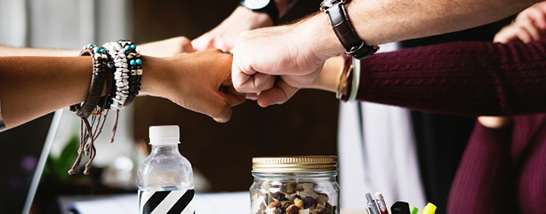 Teamspirit, Hände schlagen ein&nbsp;&copy;&nbsp;Pixabay