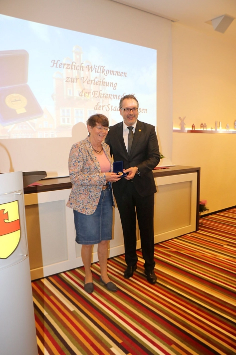 Verleihung Ehrenmedaille Gruber © Stadt Meppen